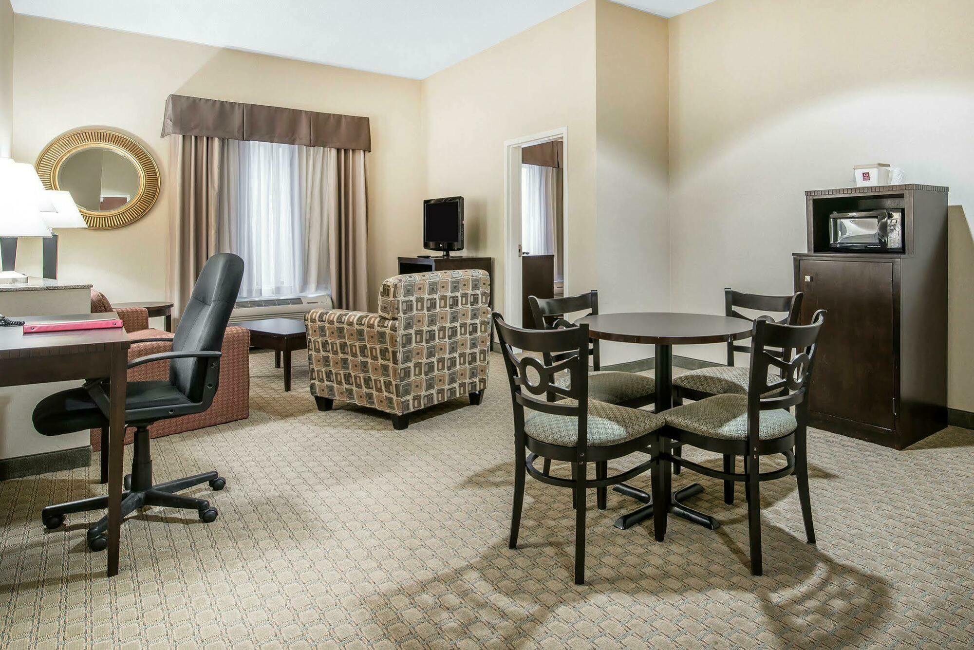University Inn Vestal Экстерьер фото